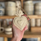 ex voto triple coeur en relief entièrement façonné à la main dans un atelier de ceramique artisanale a Montpellier pièce unique